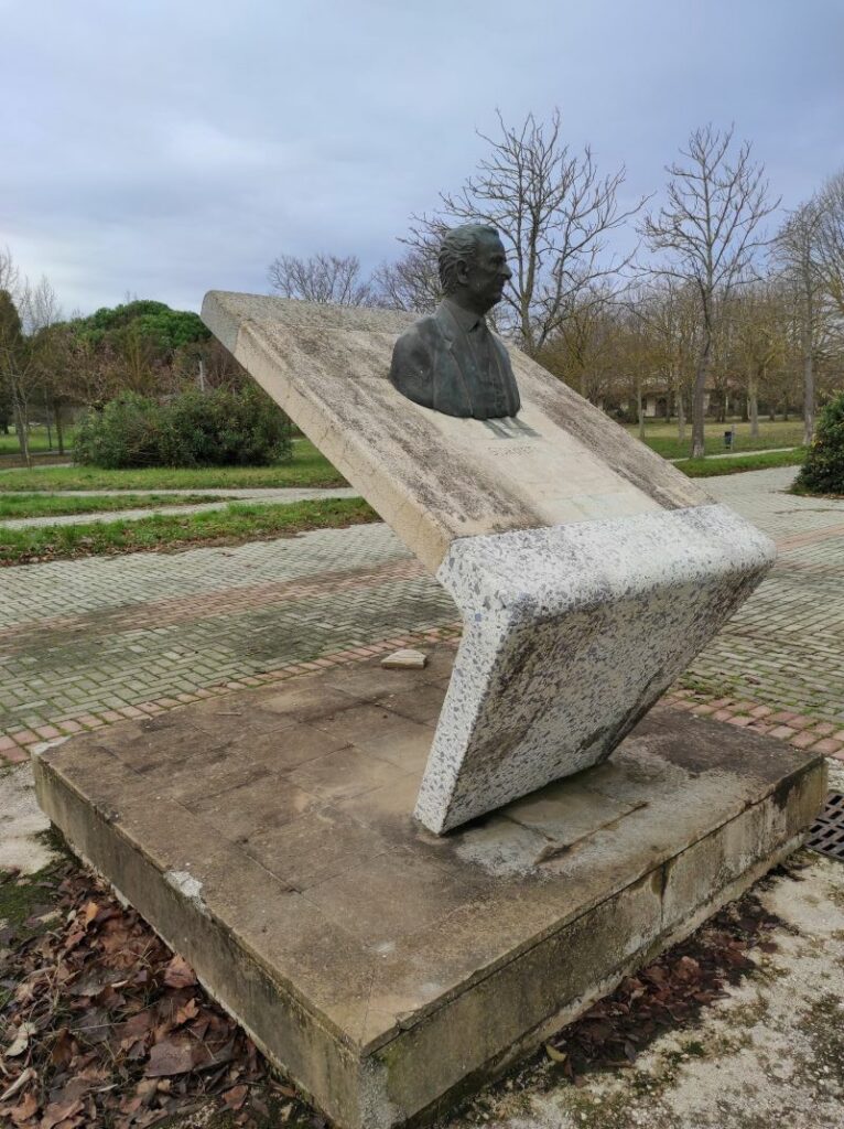 Busto Vittorio Belli