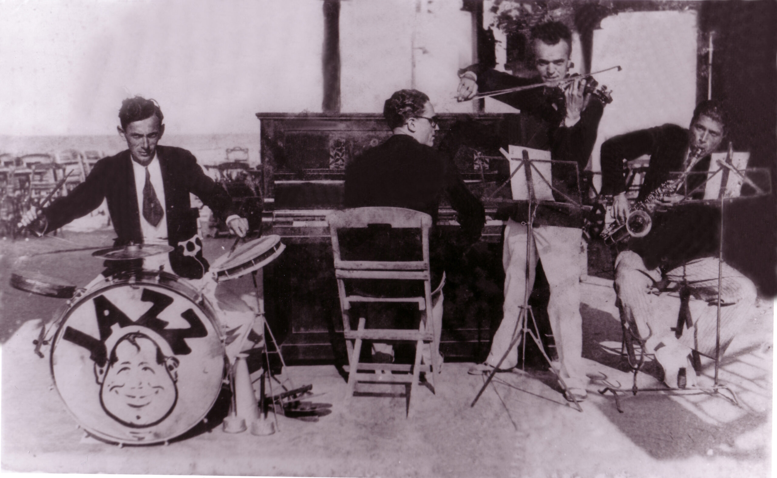 Secondo Casadei e la sua orchestra alla piattaforma Norge di Bellaria
