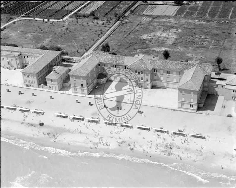 Colonia Pavese - foto aerea del 1954 - © Biblioteca Gambalunga Rimini