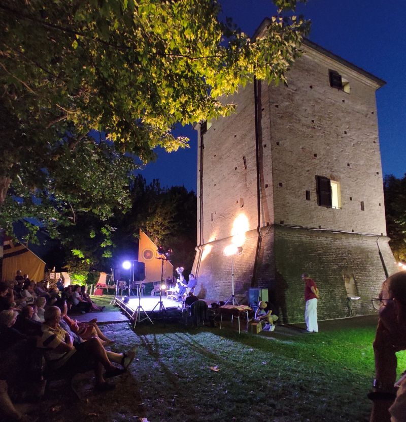 Torre Saracena - Incontri con gli autori (Carlo Lucarelli, luglio 2025)