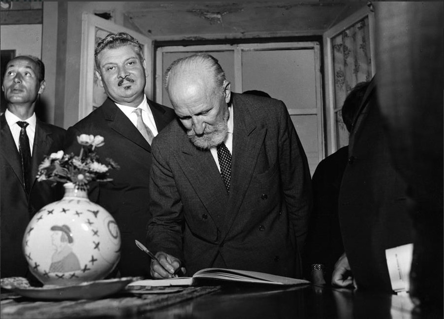 Aldo Spallicci alla Casa Rossa di Alfredo Panzini il 22 settembre del 1963